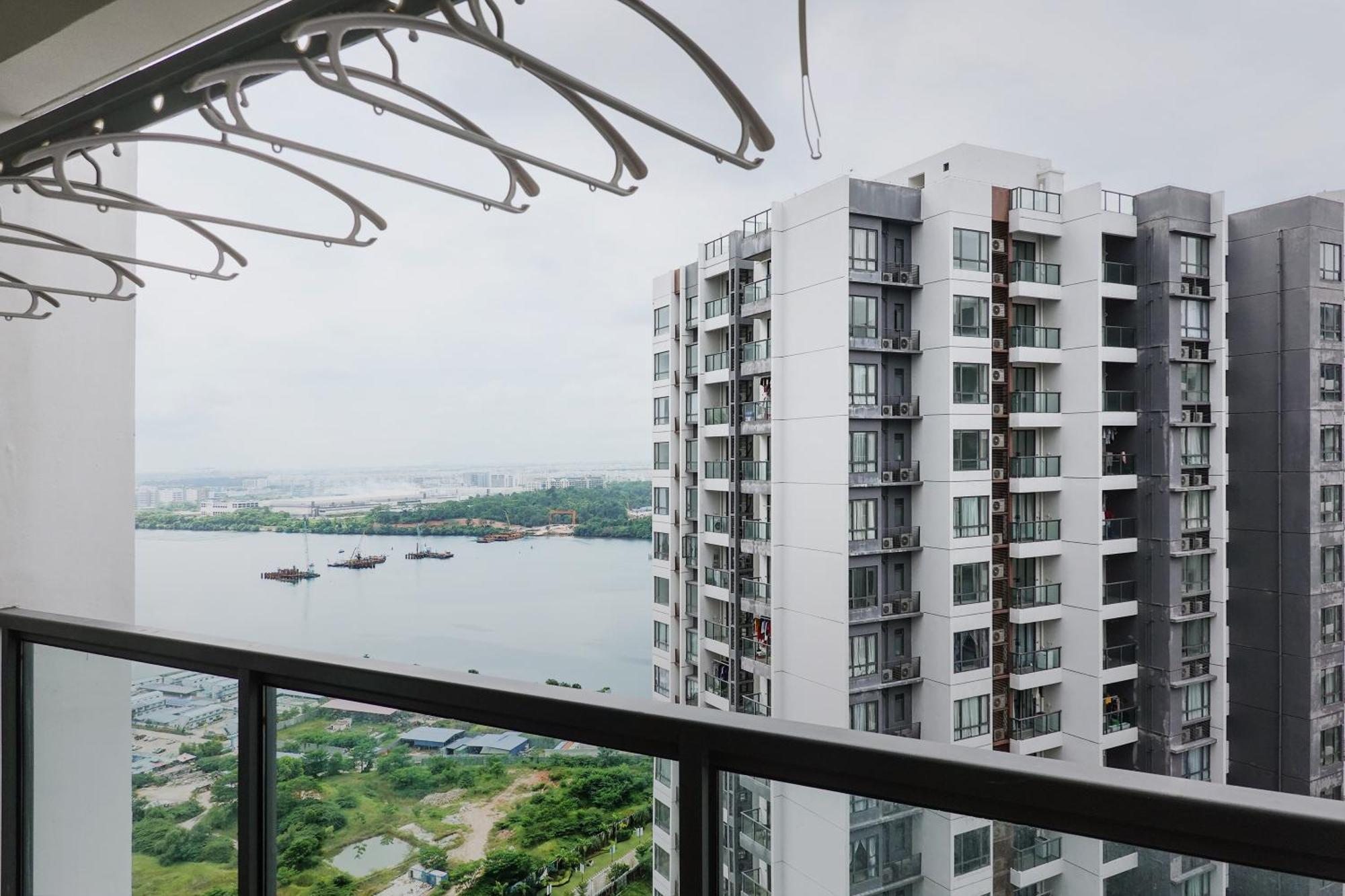 Apartment R&f Princess Cove Jb By Saffroncasa Jb